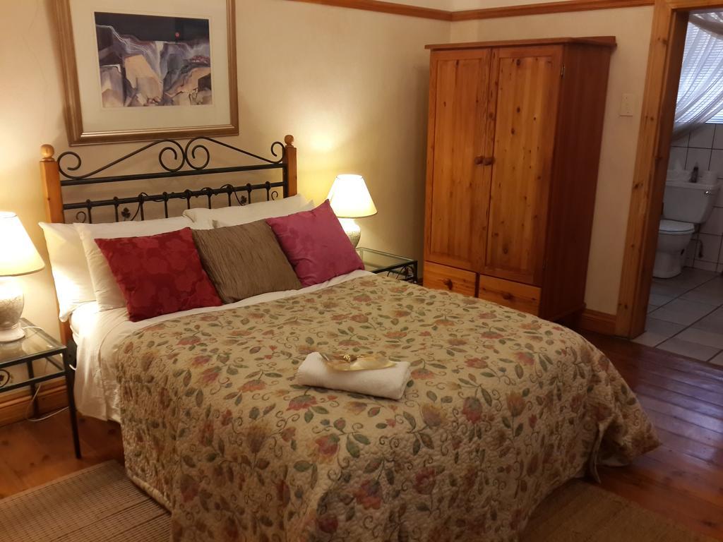 Cecil John Rhodes Guest House Kimberley Δωμάτιο φωτογραφία